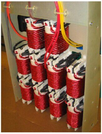 無變壓器UPS在提高性能同時縮尺寸、減重量